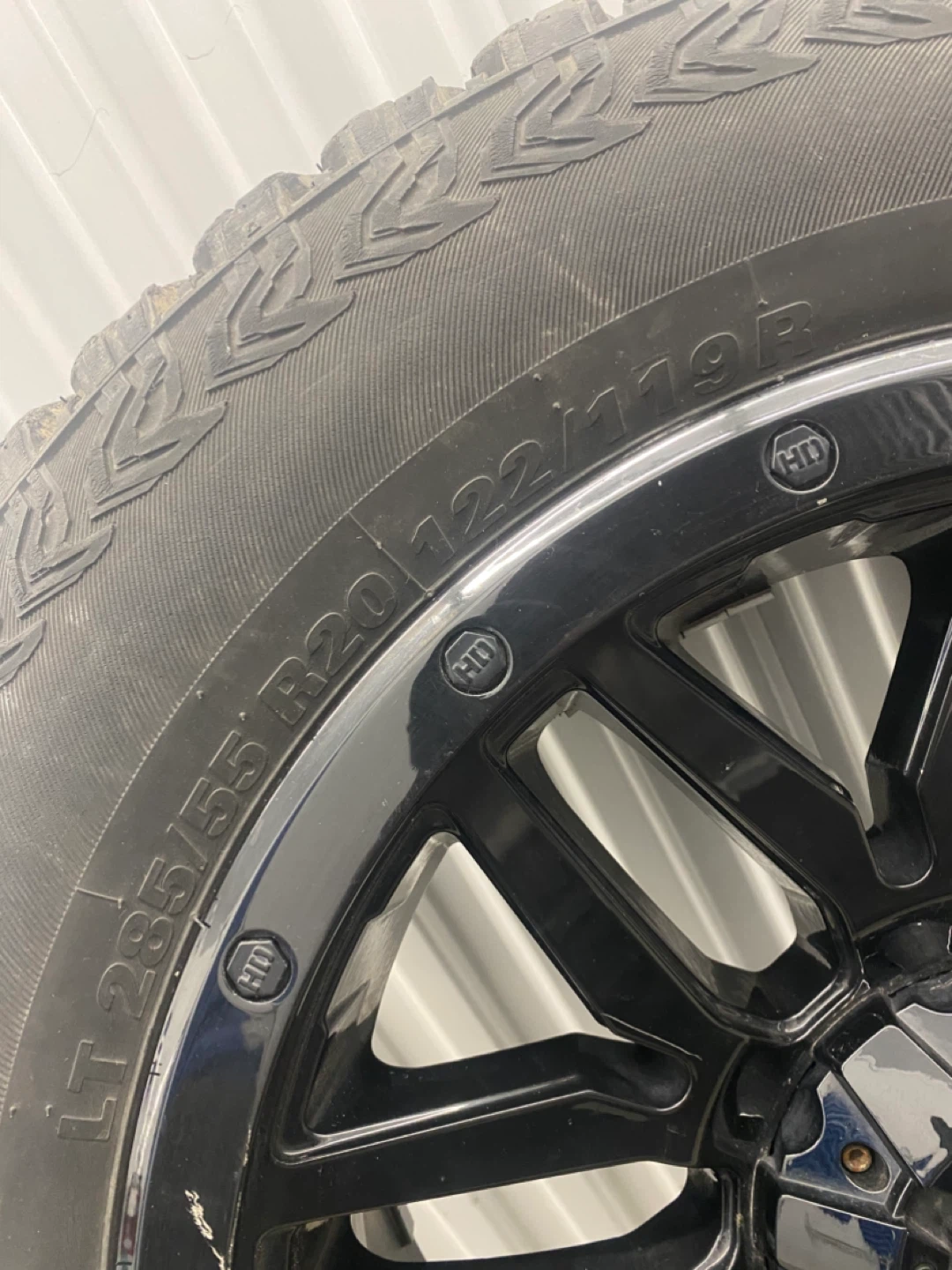 HD Wheels LT 285/55 R20 Tire Set - photo 3