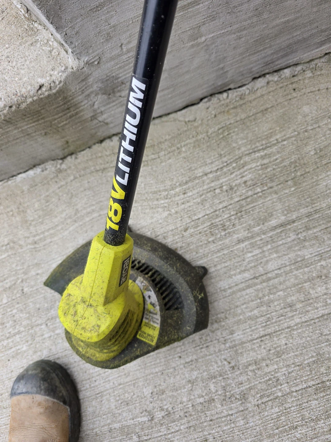 Ryobi 18V Lithium Cordless String Trimmer