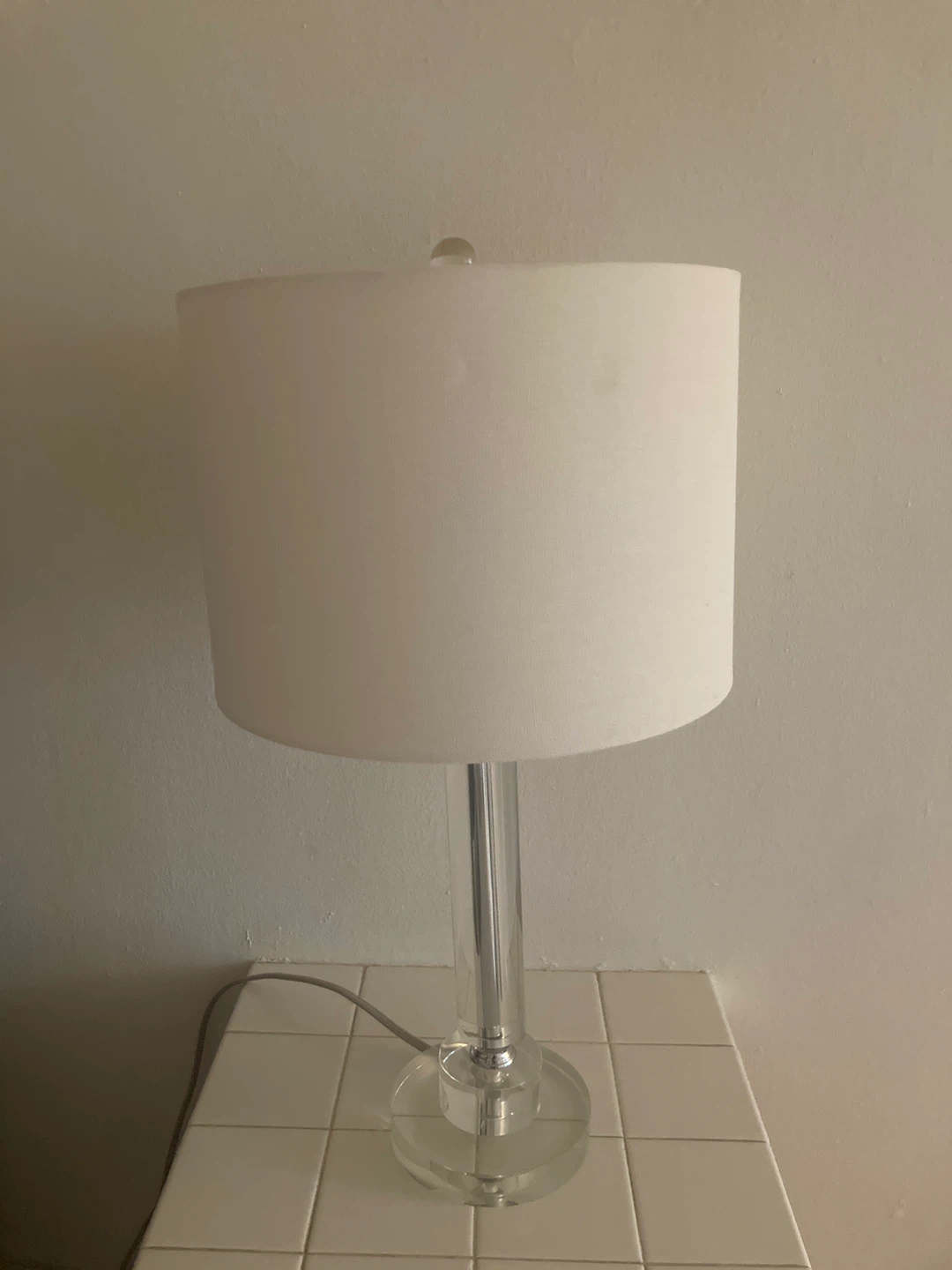 Table Lamp with Clear Base - photo 2