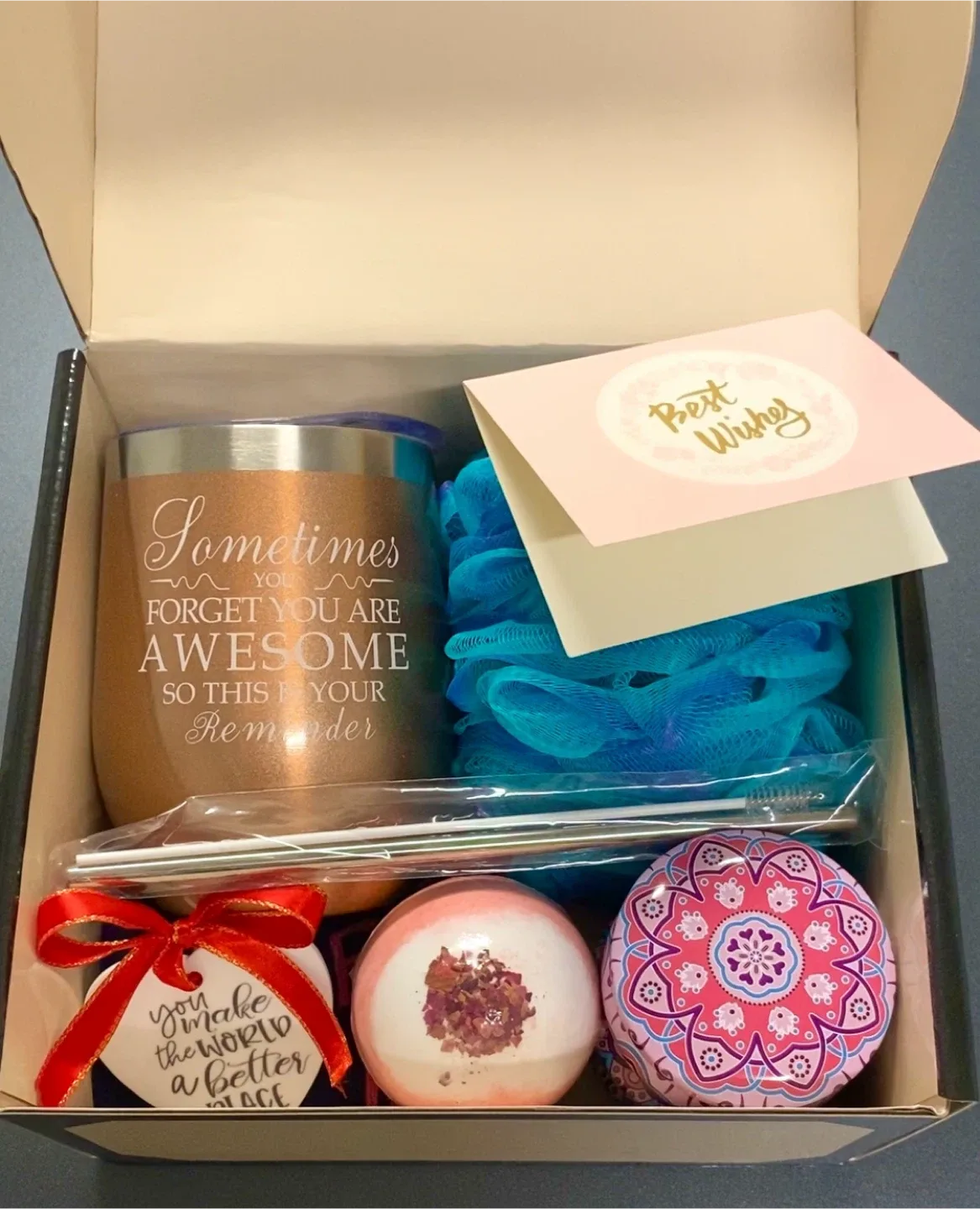 “You Are Awesome” gift set image indicator(2)