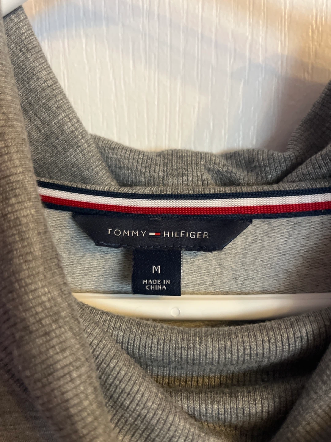 Tommy Hilfiger Grey Cowl Neck Top - Size M - photo 3