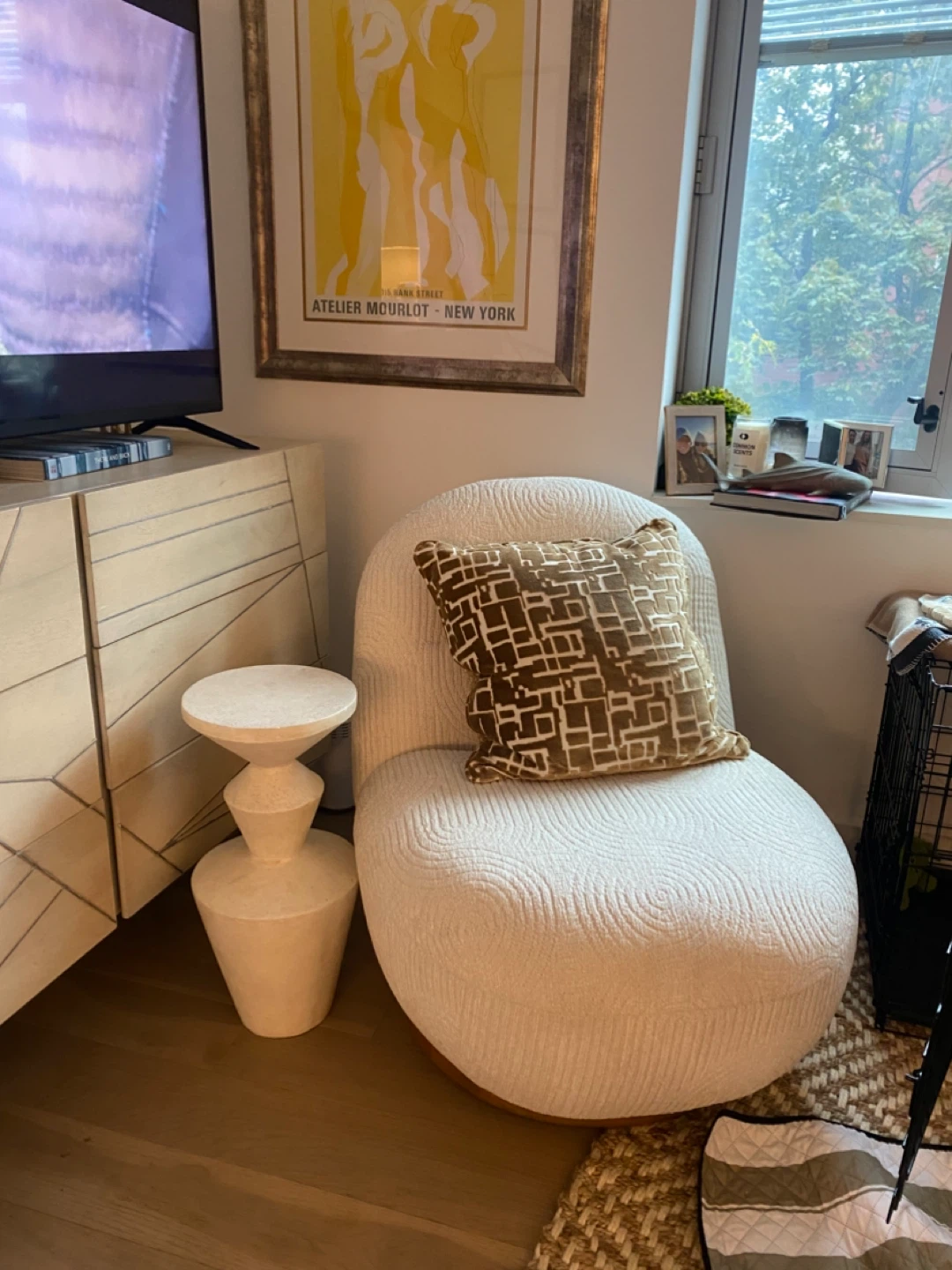 Ballard Designs Suzanne Kasler Primrose Accent Table - photo 4