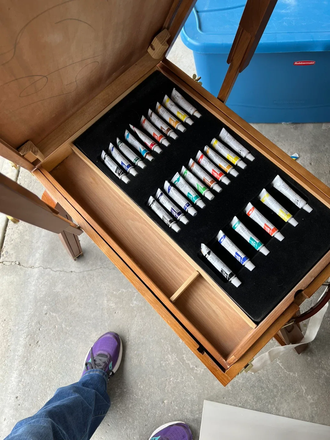 Wooden Art Easel with Paint/Brush Storage image indicator(4)