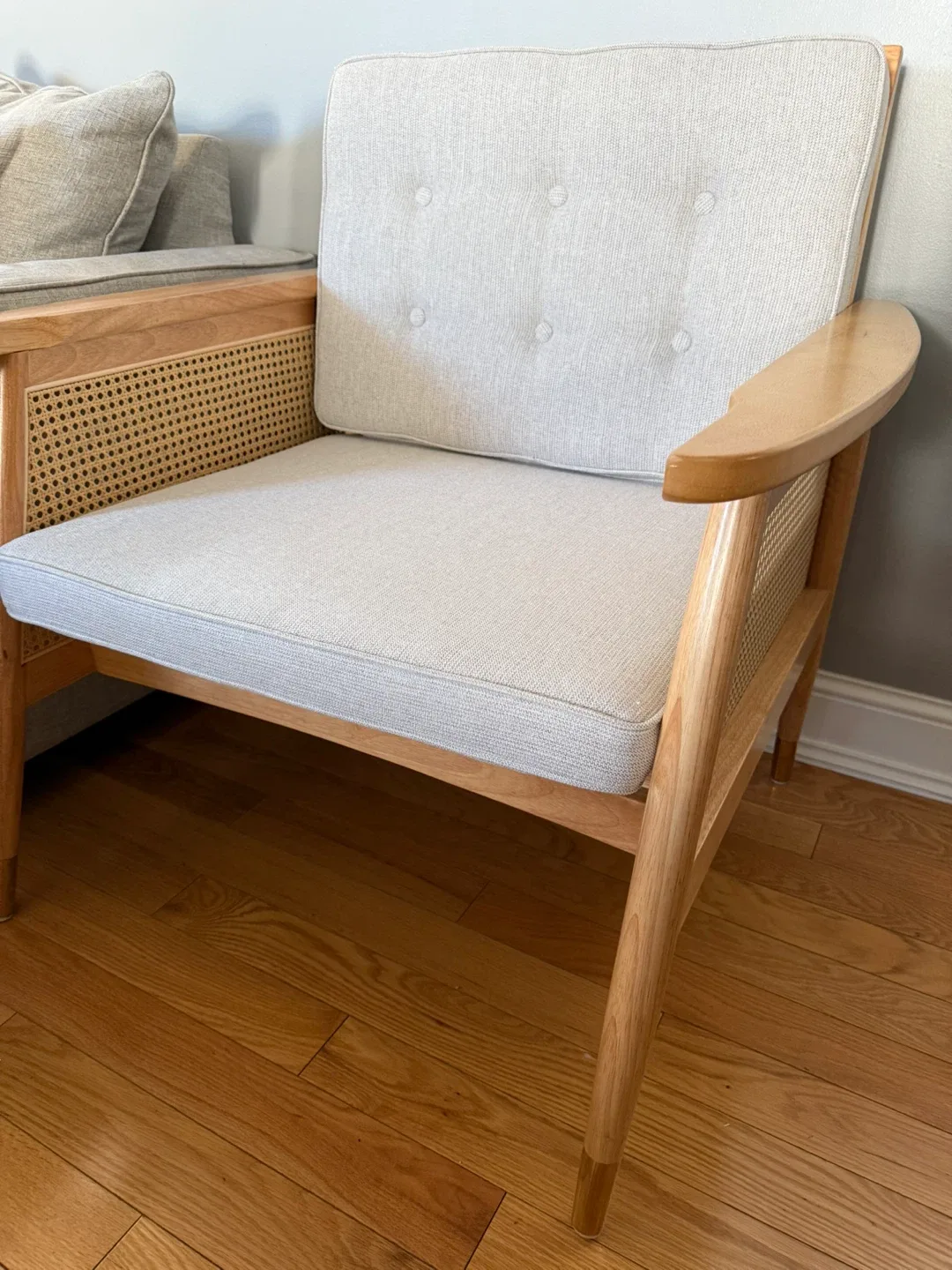 Accent Chair with Rattan Sides image indicator(6)