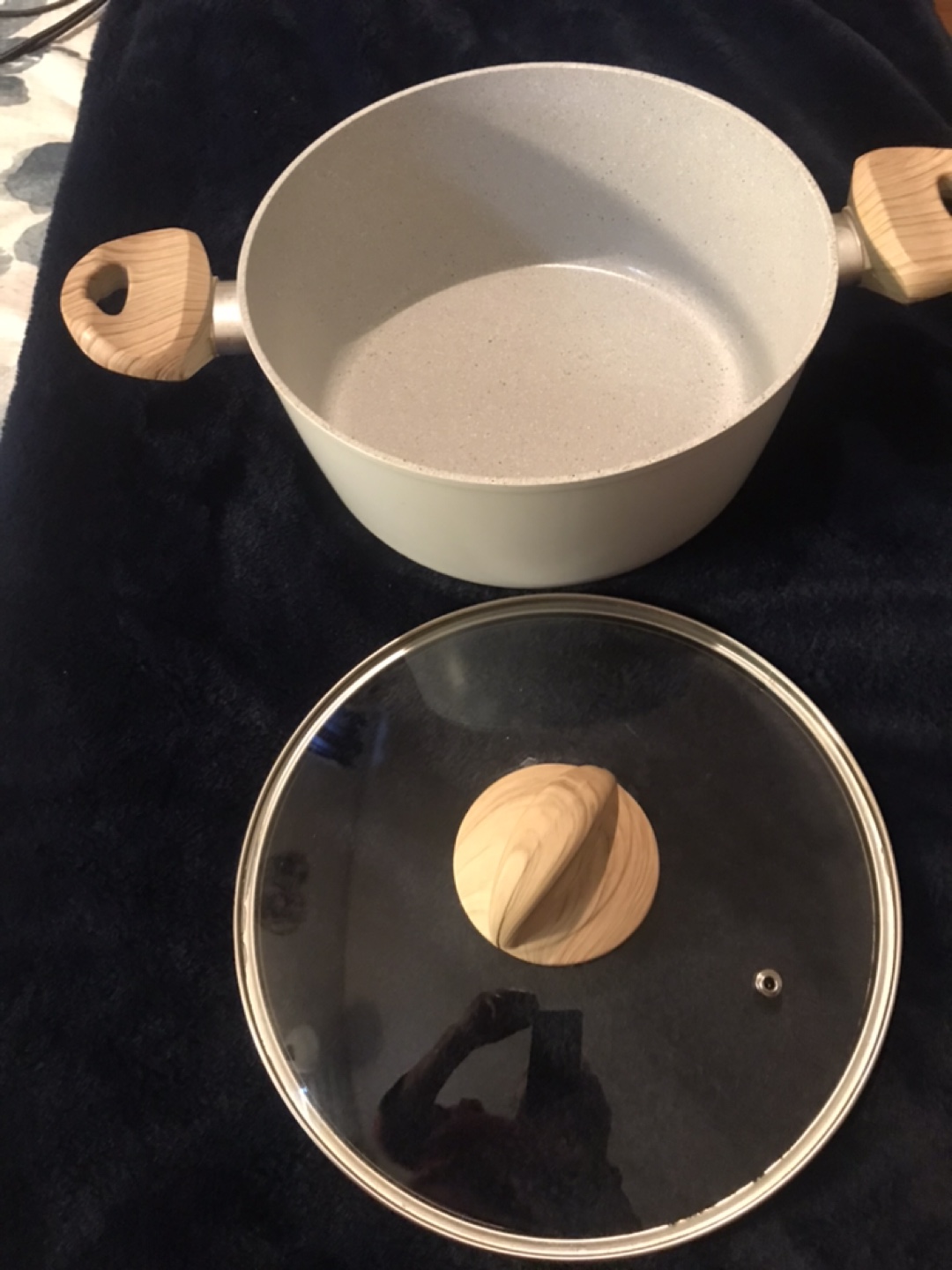 Authentic Kitchen Pot with Lid