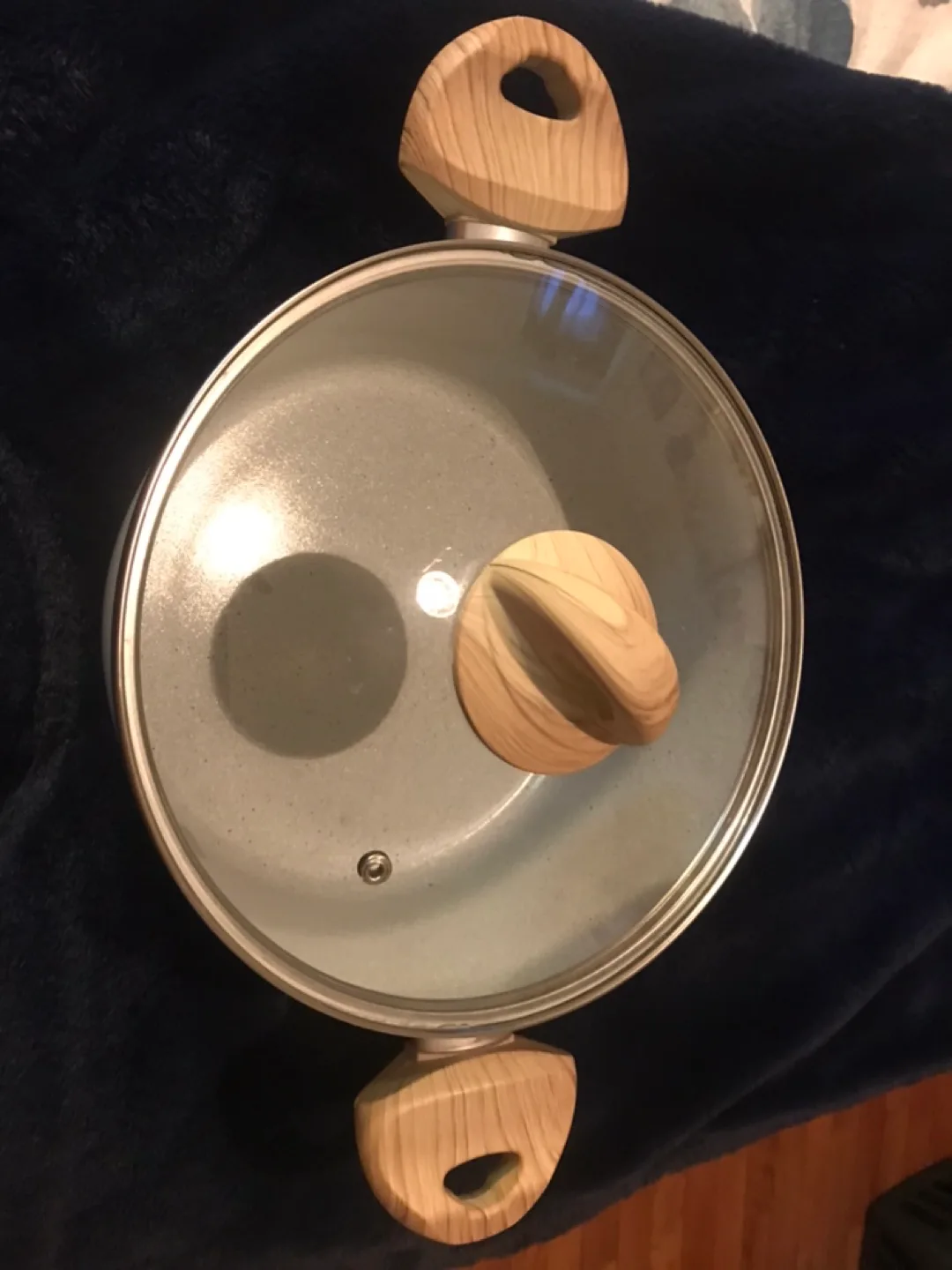 Authentic Kitchen Pot with Lid image indicator(2)