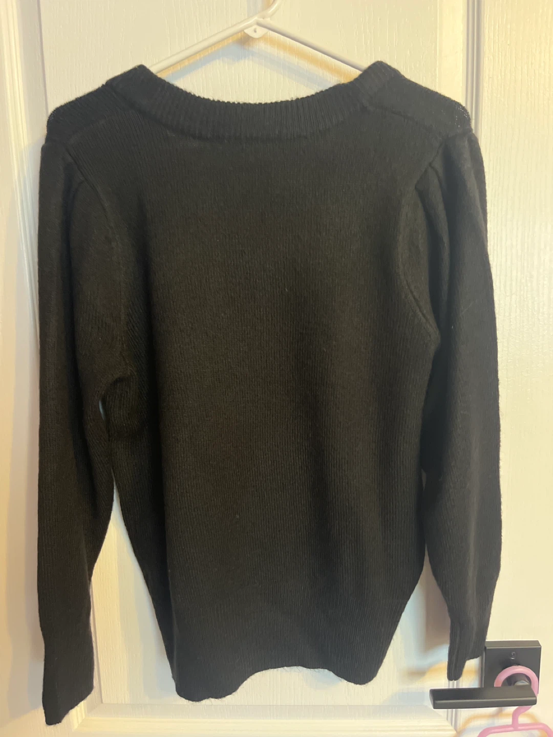 Cleo Petites Black V-Neck Sweater - Size M - photo 2