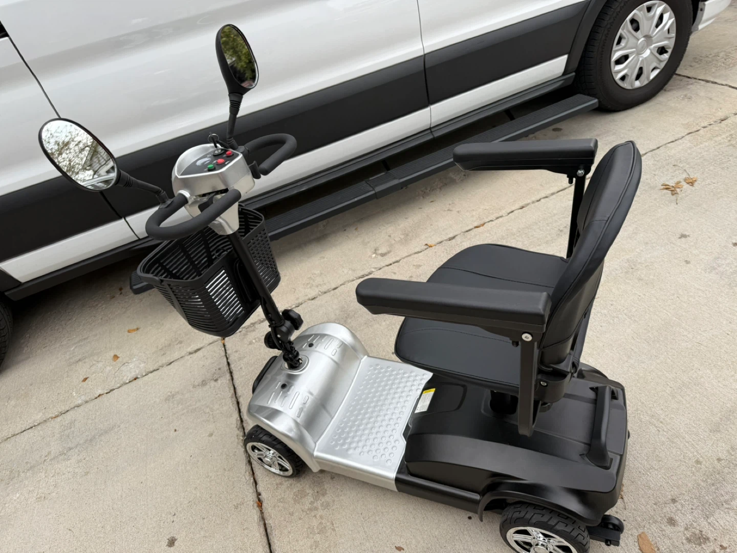 Wooken Mobility Scooter - Silver/Black - photo 4