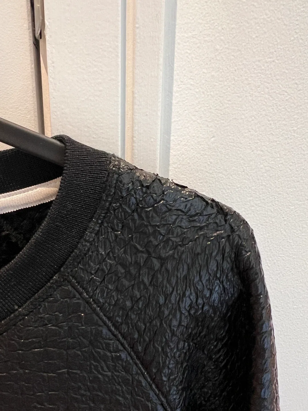 Theory 38 Black Textured Sweatshirt - Size P/TP image indicator(6)