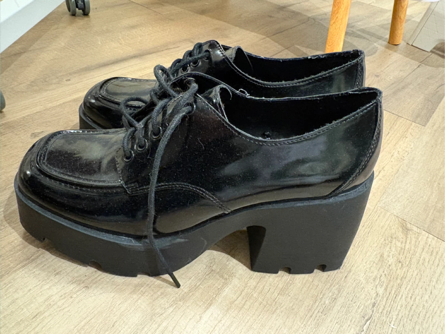 Madden Girl “Time” Platform Oxford Pumps – Black Patent - photo 3