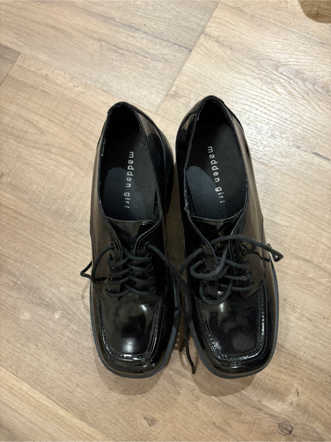 Madden Girl “Time” Platform Oxford Pumps – Black Patent - photo 2