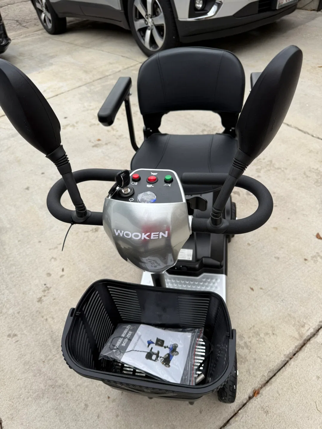 Wooken Mobility Scooter - Silver/Black image indicator(5)