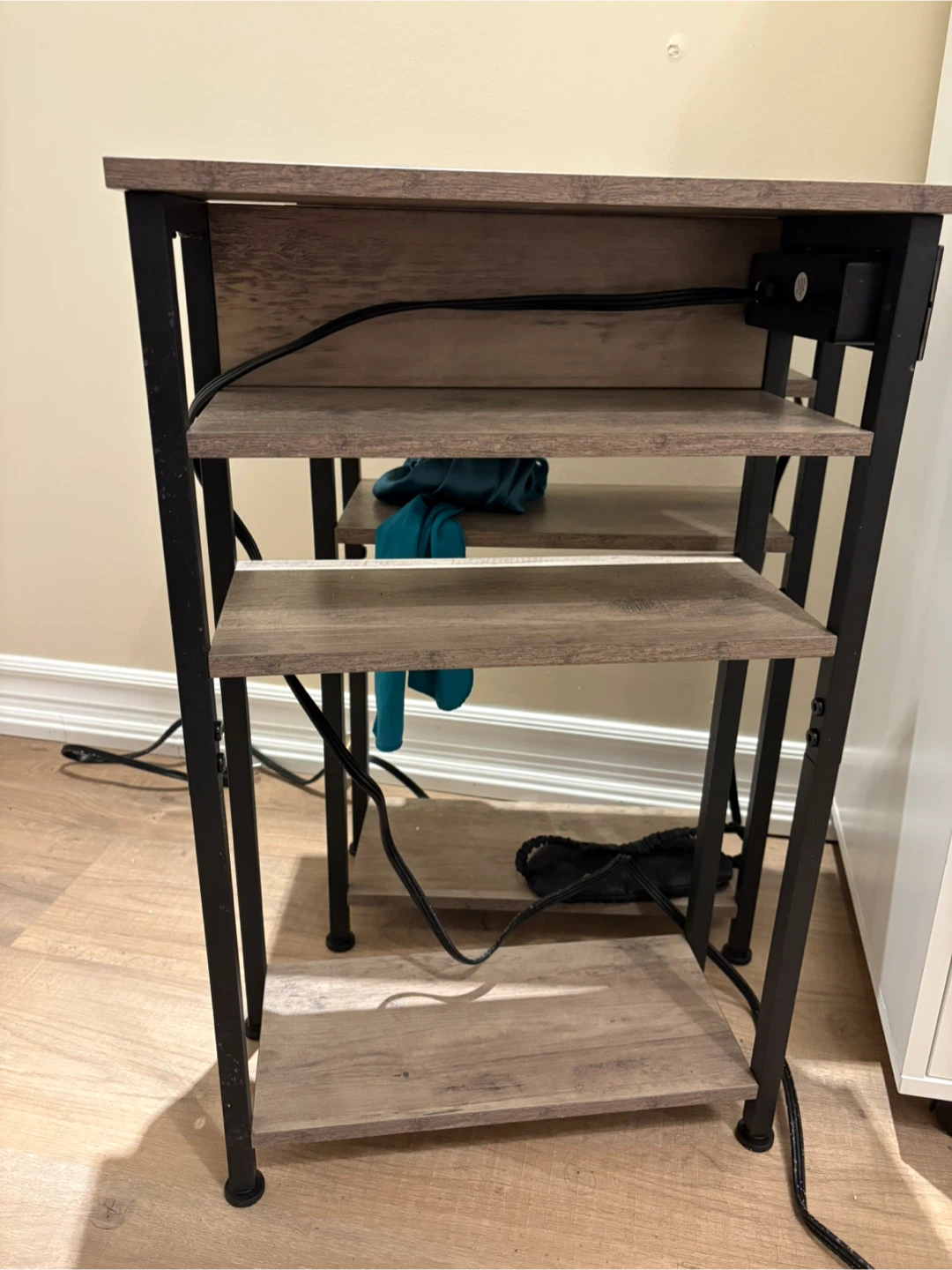 Set of 2 Industrial Side Tables with Power Outlets & USB Ports - photo 2