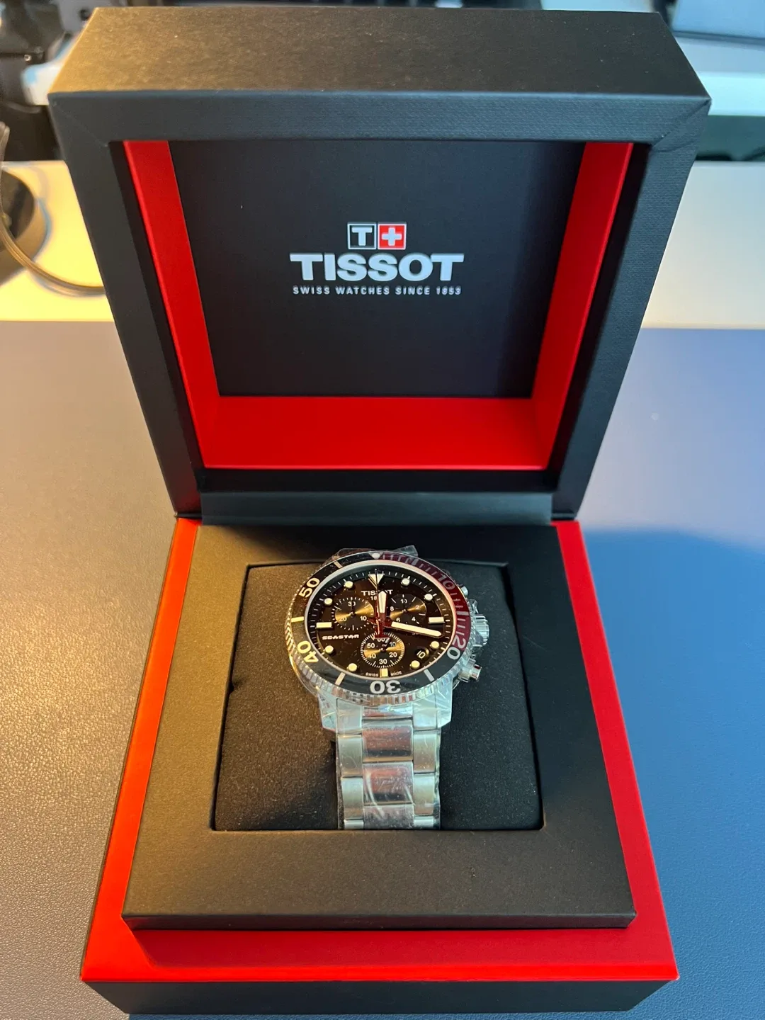 New Tissot Seastar Chronograph Watch image indicator(2)