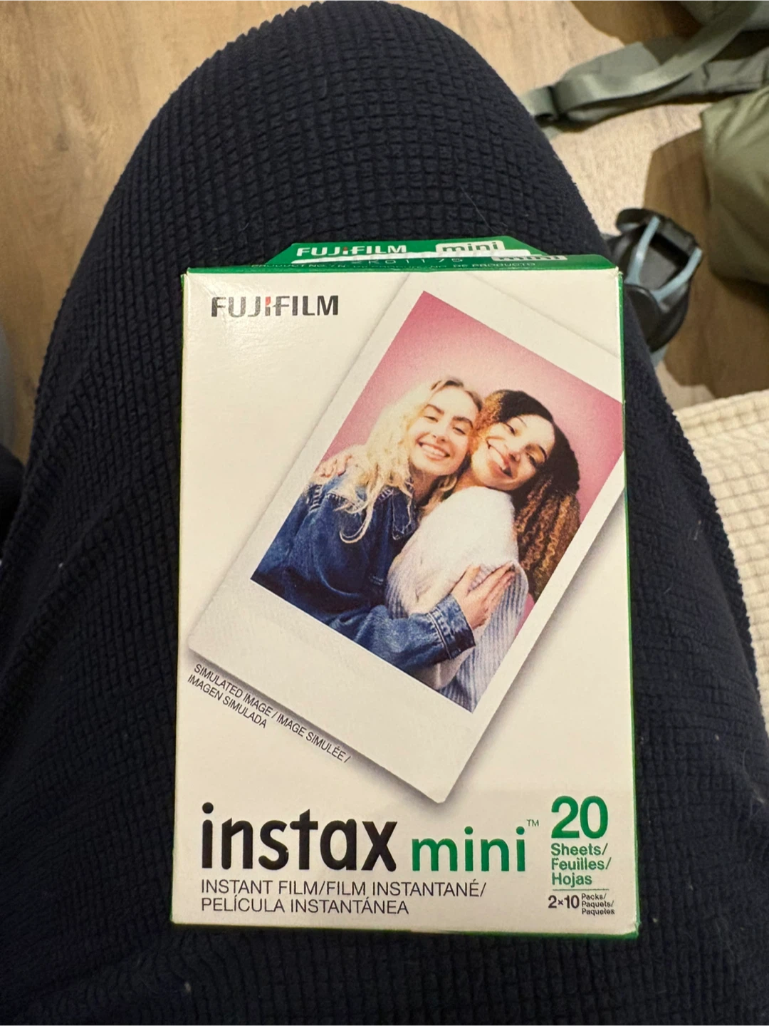 Fujifilm Instax Mini 11 (Charcoal Gray) + 20 Film Pack - photo 3