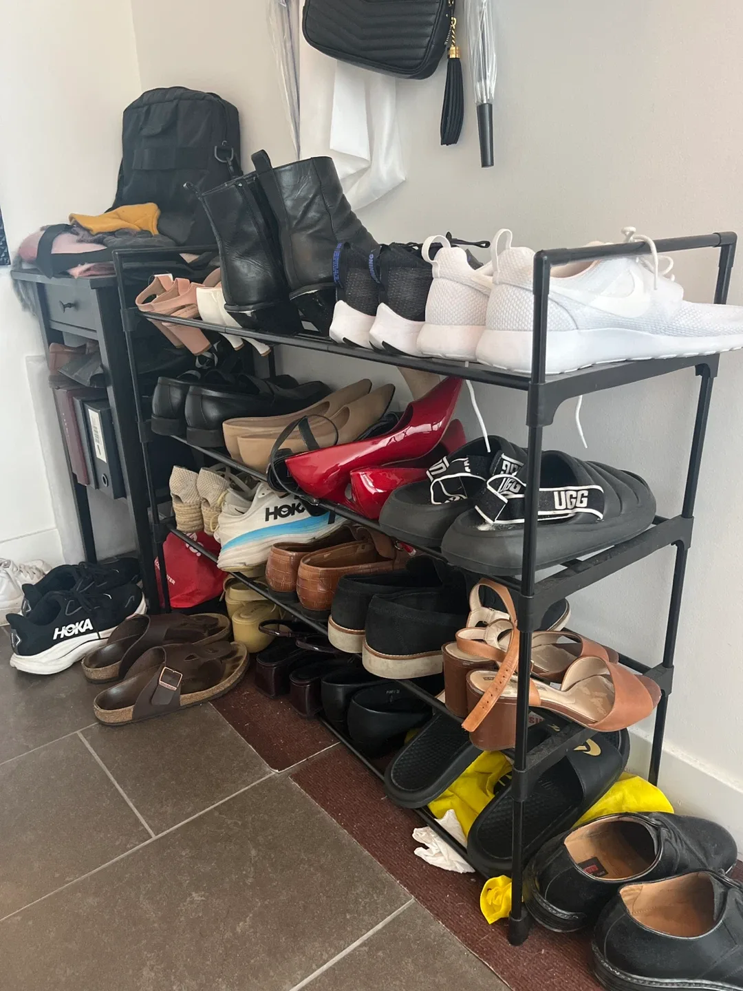 Shoe rack thumbnail