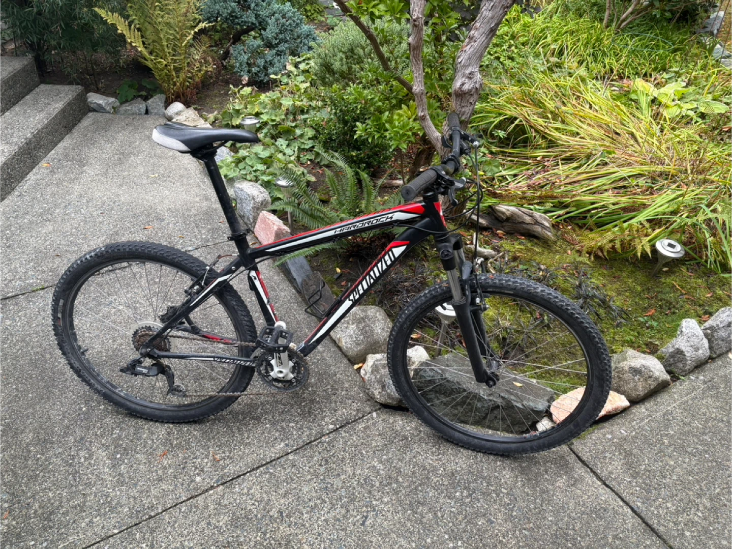 Specialized Hardrock Mountain Bike