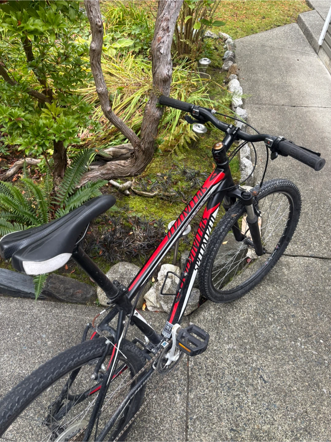 Specialized Hardrock Mountain Bike - photo 2
