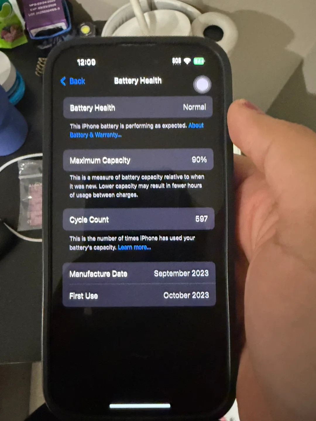 Apple iPhone 15 pro image indicator(3)