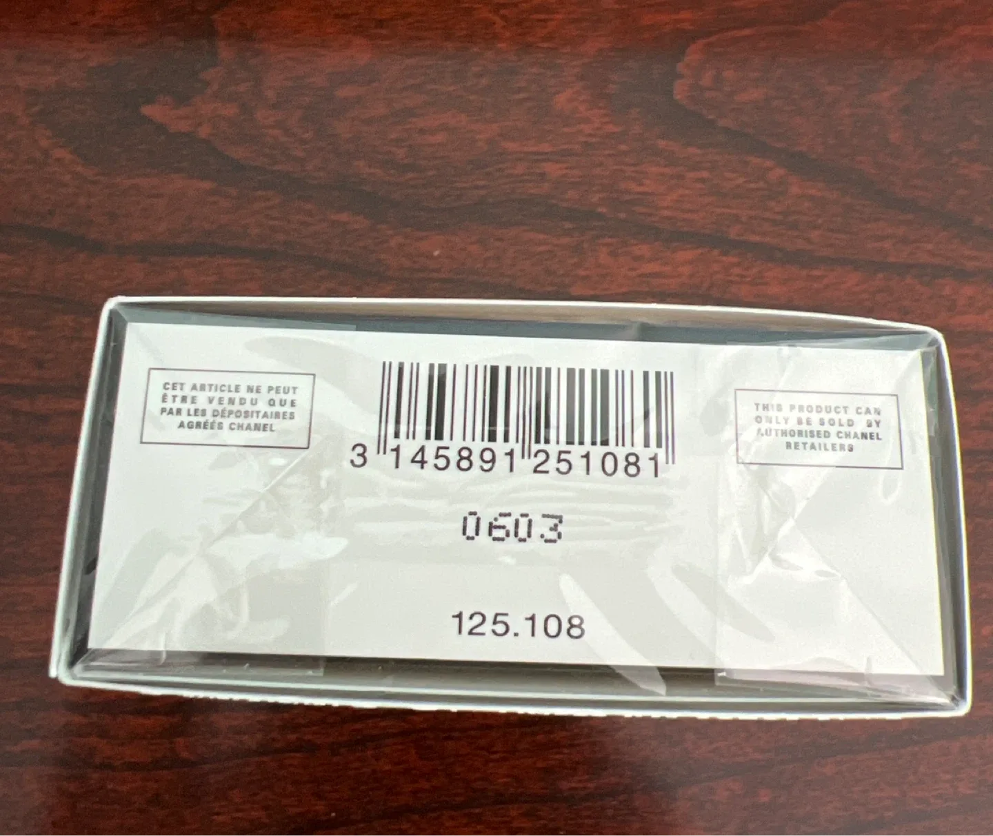 🥕Chanel N°5 Purse Spray - New in Box image indicator(7)