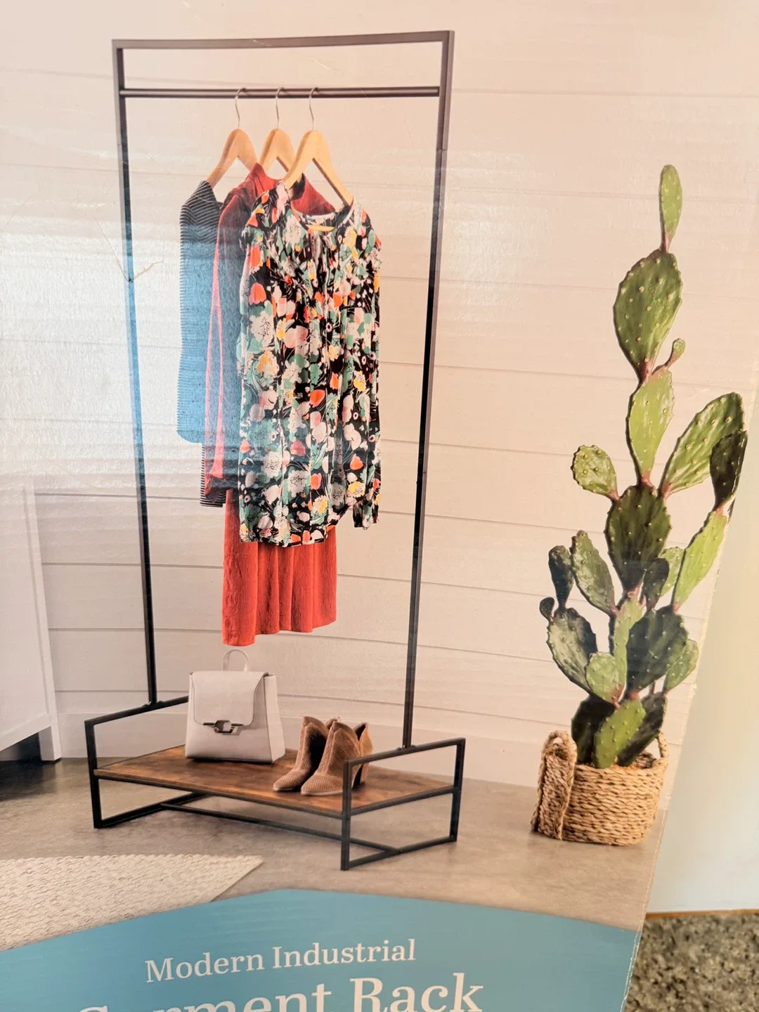 Clothes/ Garment Rack image indicator(4)