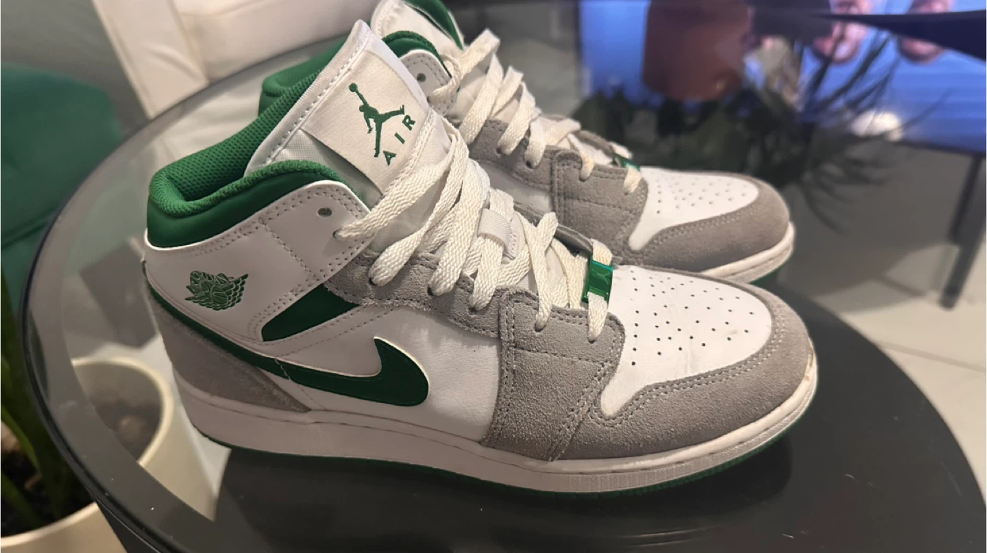 Nike Air Jordan 1 Mid SE "Lucky Green" Men's Shoes - photo 4