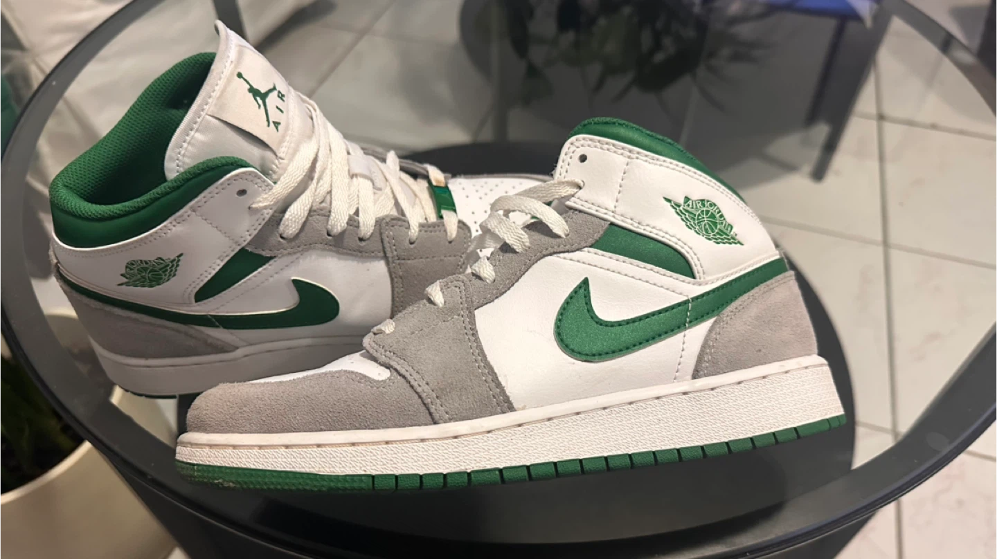 Nike Air Jordan 1 Mid SE "Lucky Green" Men's Shoes - photo 2