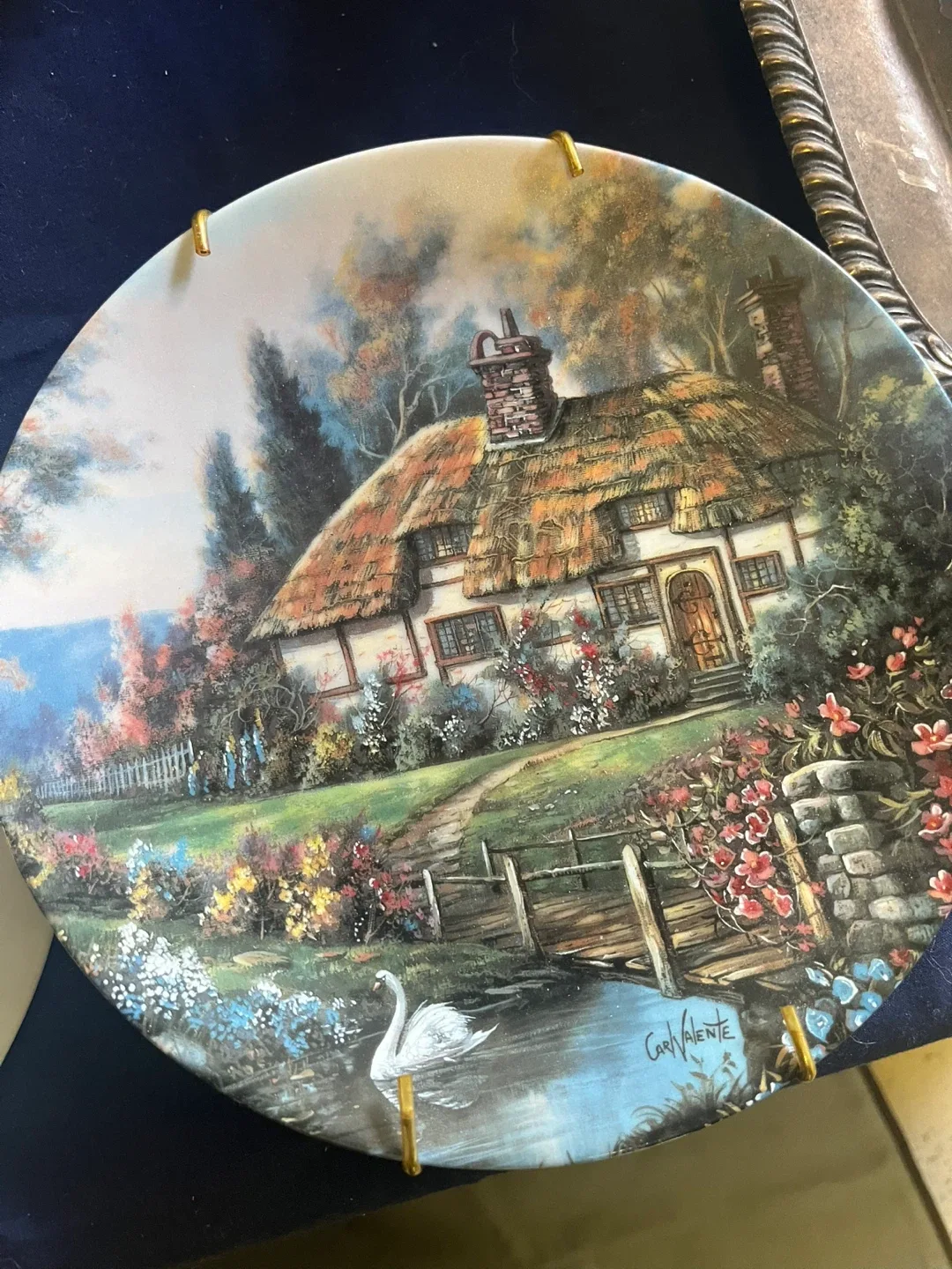 Riverbank Cottage & Garden Paths of Oxfordshire Plate image indicator(3)