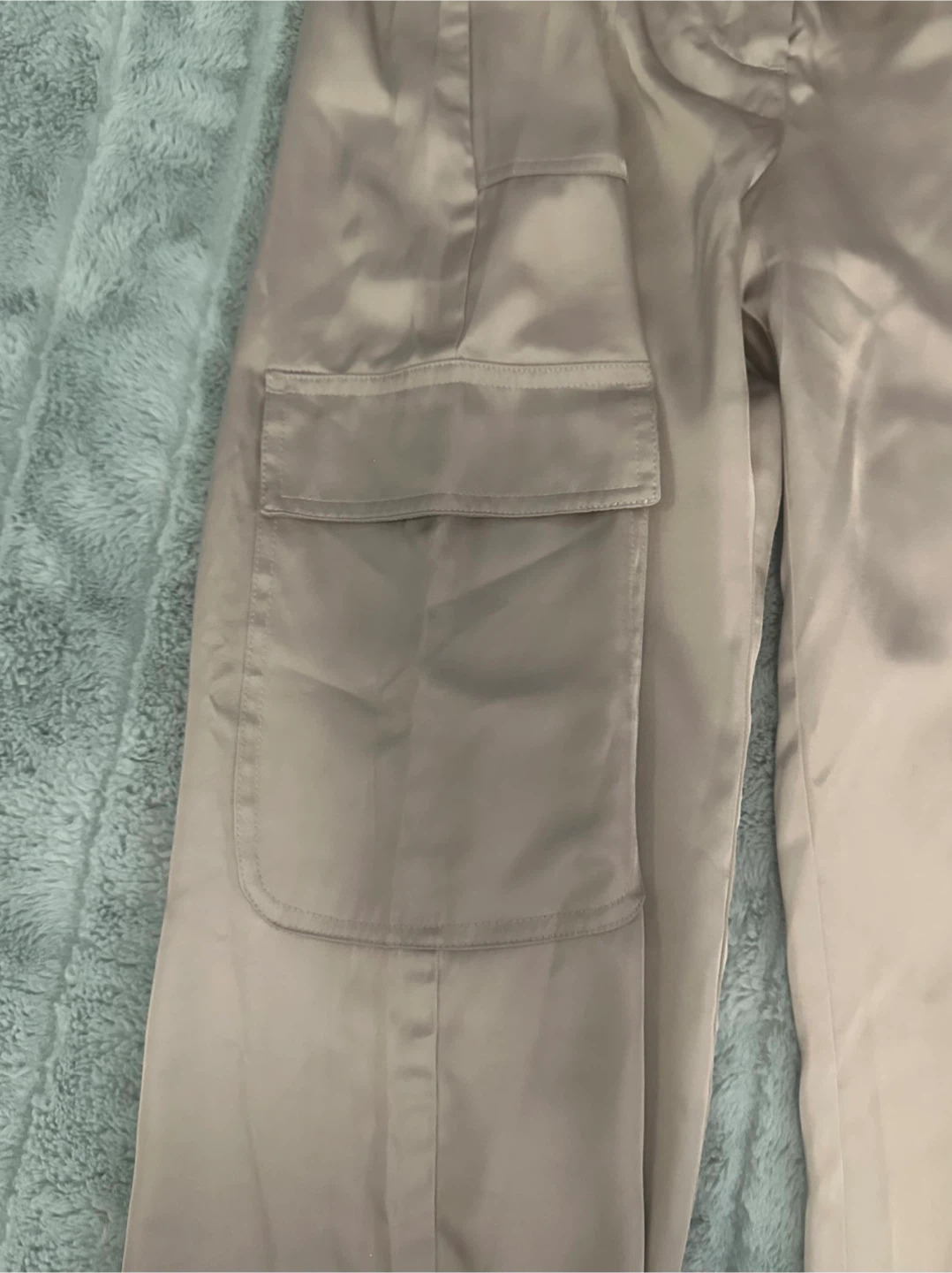 Abercrombie & Fitch Satin Cargo Pants - photo 4