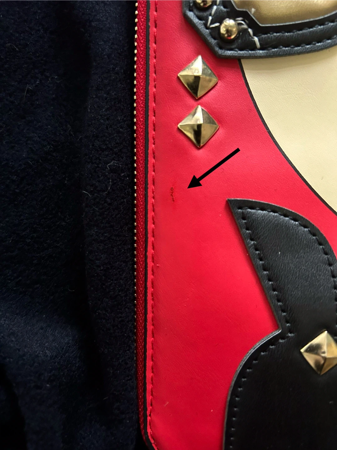 Red Graphic Handbag - photo 5