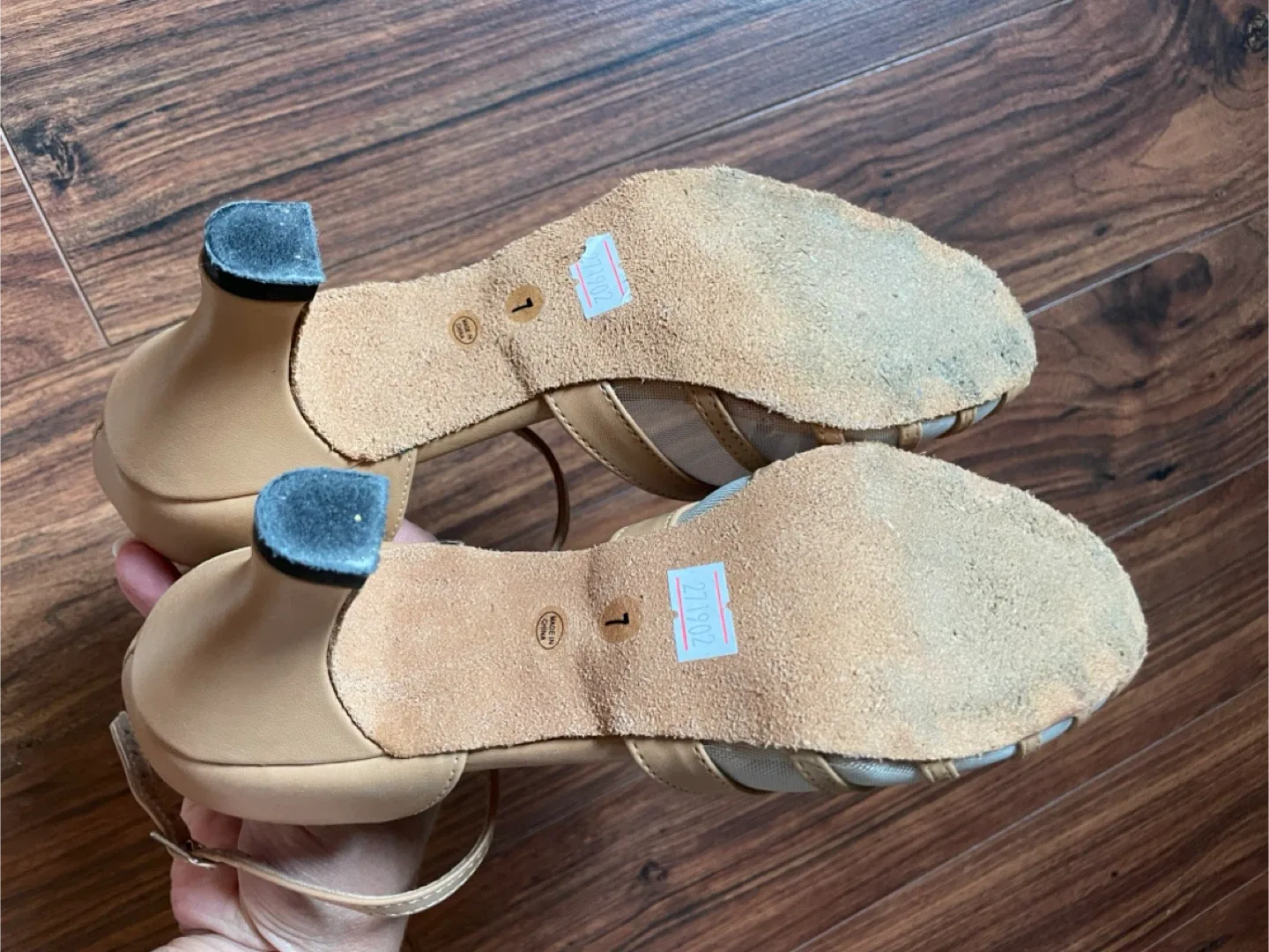 WM Dance Shoes - US Size 7 image indicator(6)