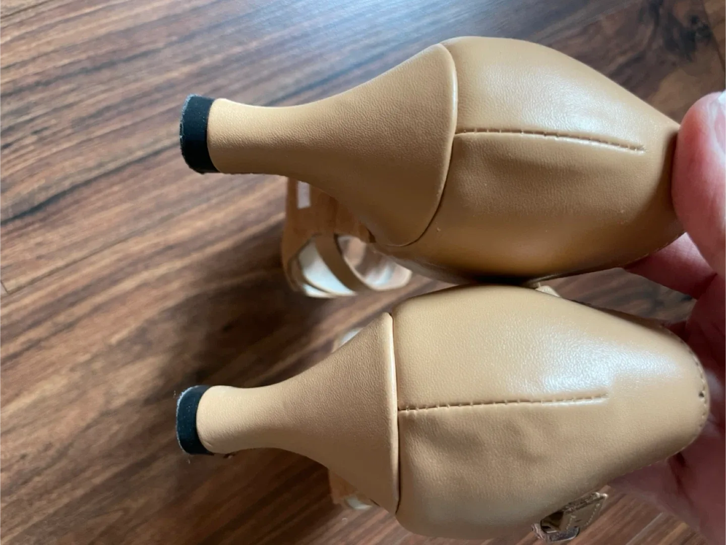 WM Dance Shoes - US Size 7 image indicator(7)