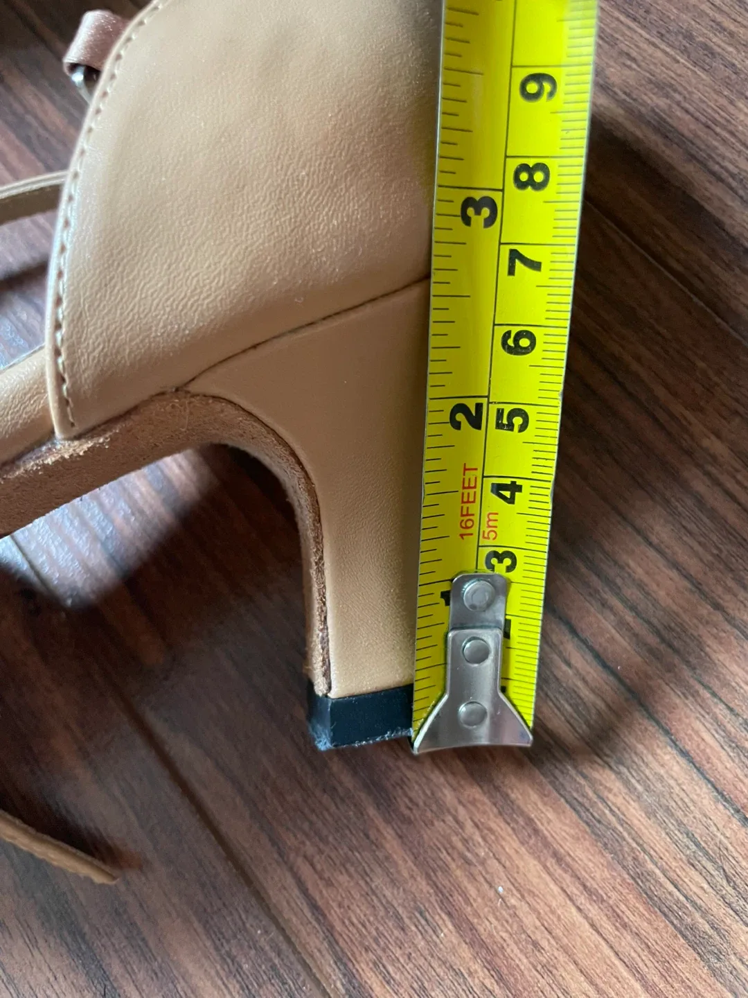 WM Dance Shoes - US Size 7 image indicator(9)