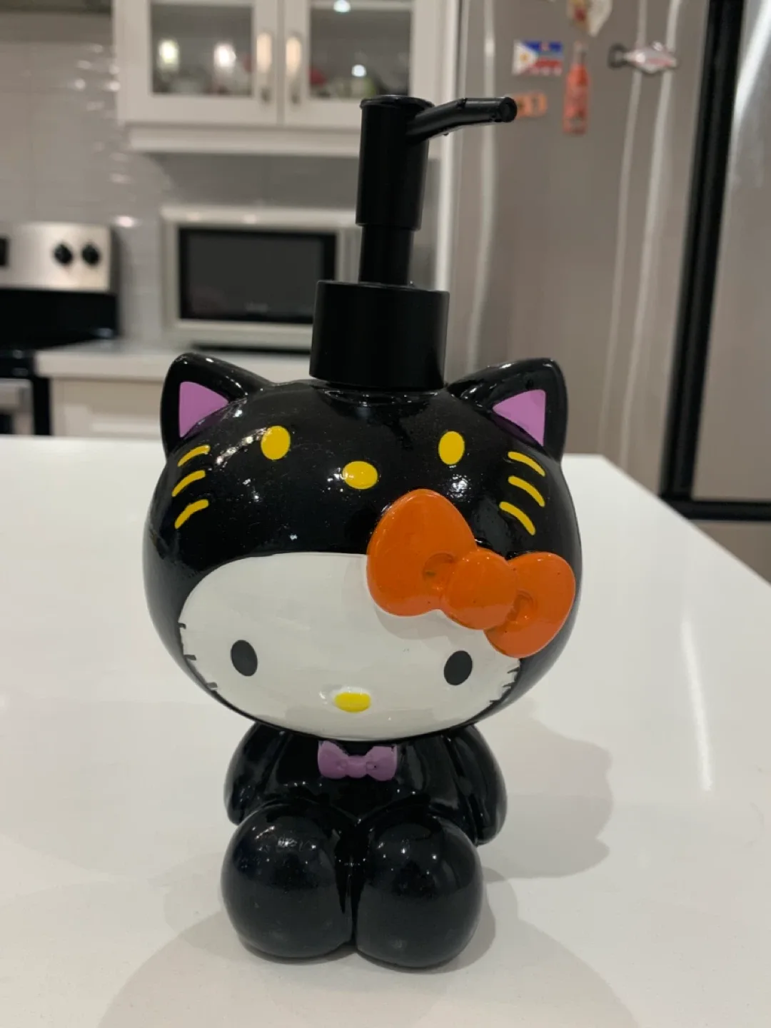 🩷 Hello Kitty Lotion Soap Pump Dispenser 🩷 image indicator(2)