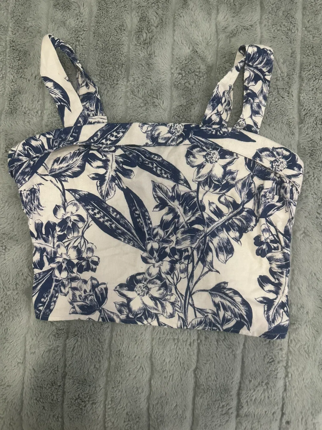 Abercrombie & Fitch Floral Crop Top