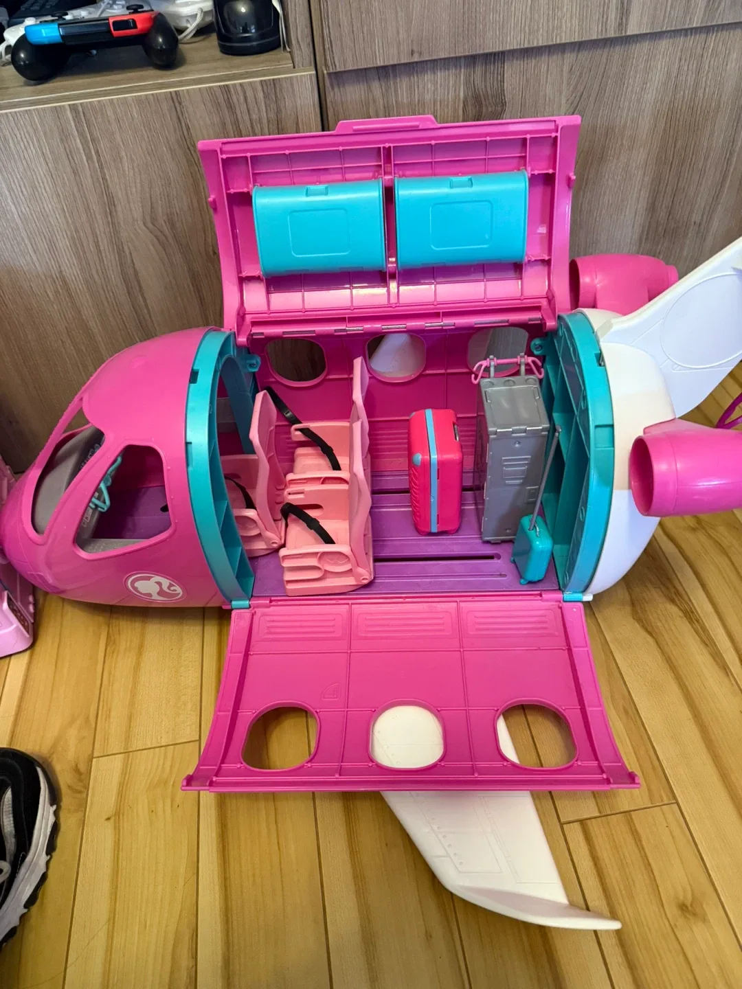 Barbie Dreamhouse & Vehicle Set image indicator(5)