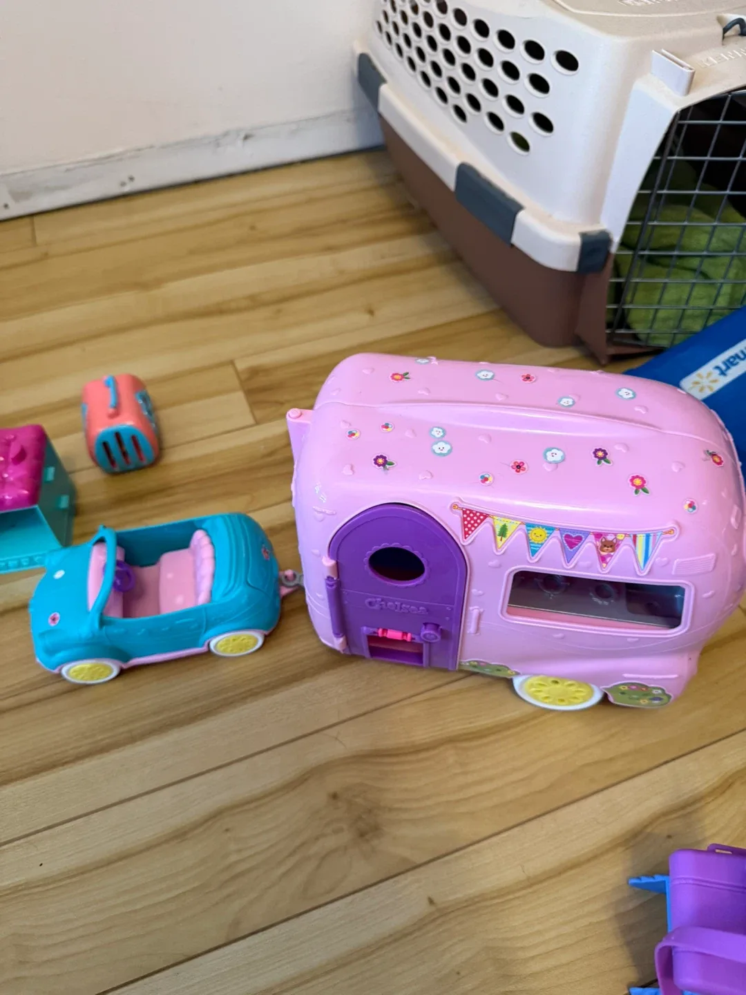 Barbie Dreamhouse & Vehicle Set image indicator(7)