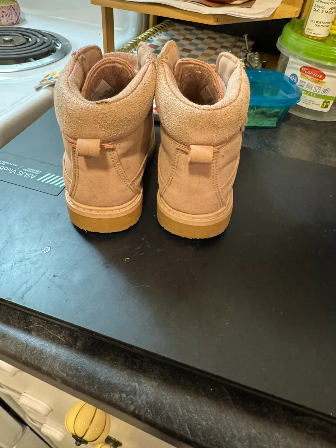 Toddler Boots - Size 7 image indicator(4)