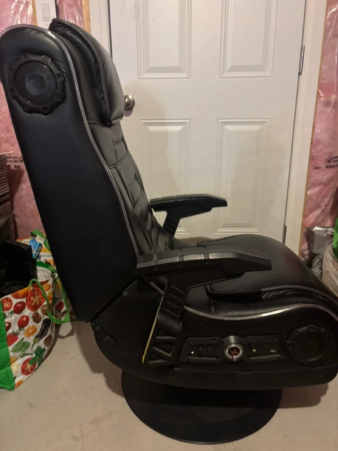 X Rocker Gaming Chair - Black image indicator(2)