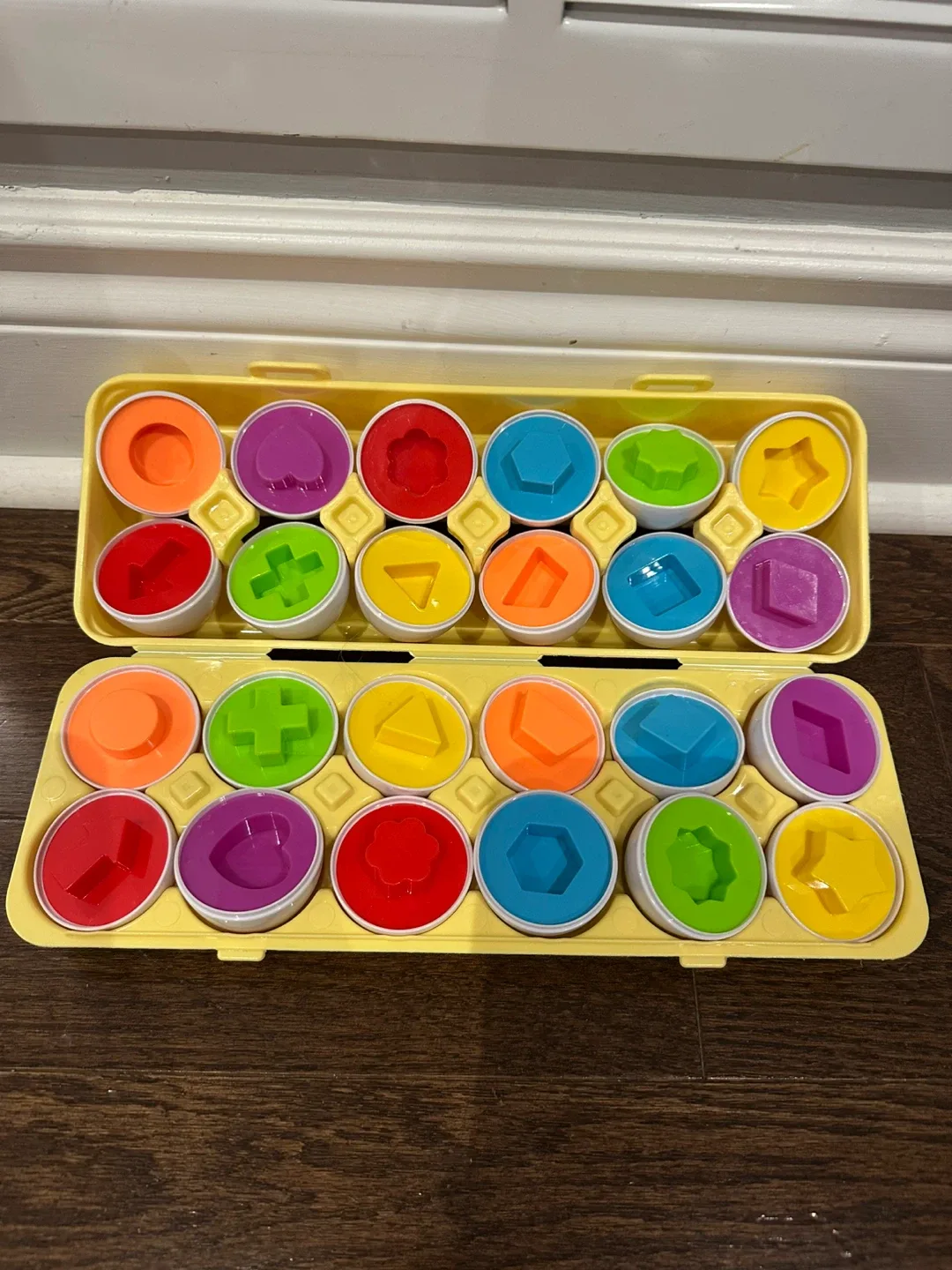 Hide N Squeak Eggs - Shape Sorter Toy image indicator(2)