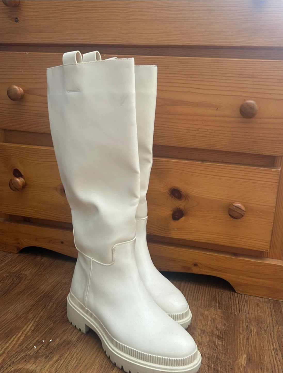 H&M White Knee High Boots - US 8.5 - photo 2