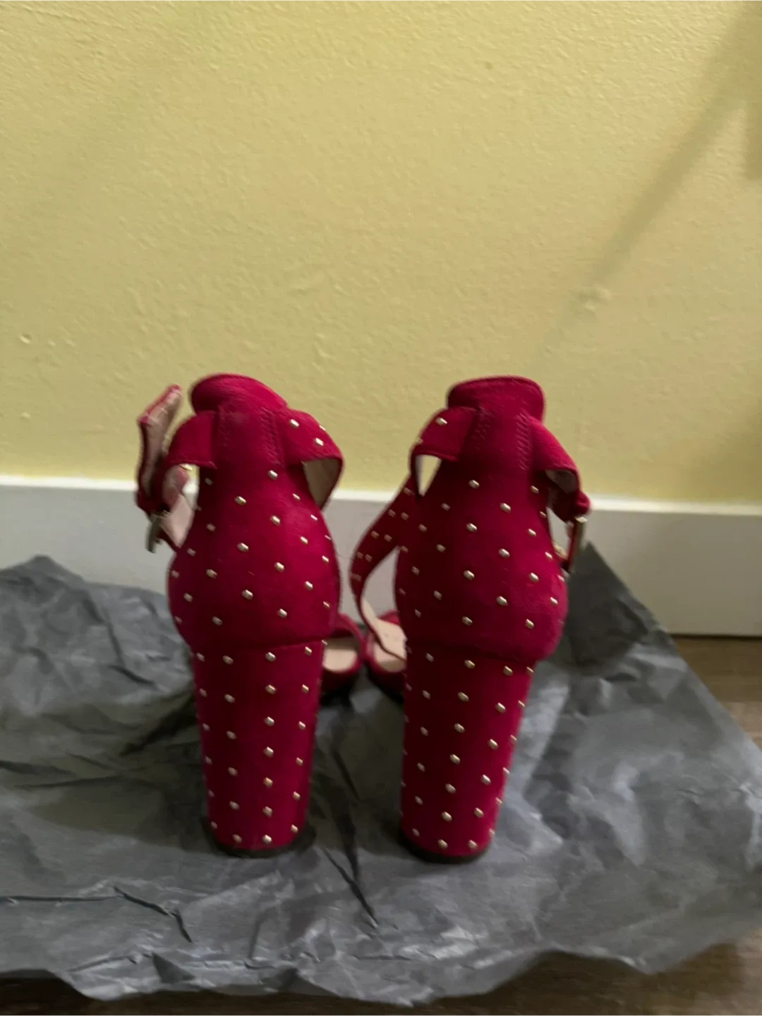 Nine West Red Sandals image indicator(2)