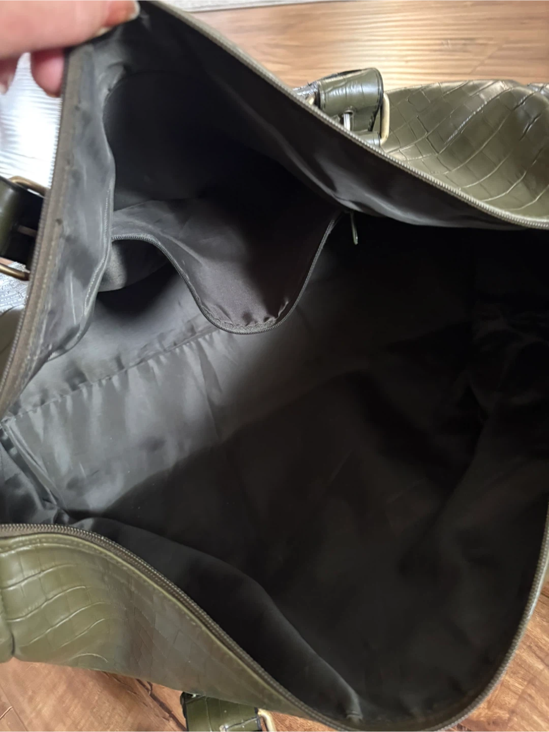 Green Crocodile Pattern Duffle Bag - photo 5