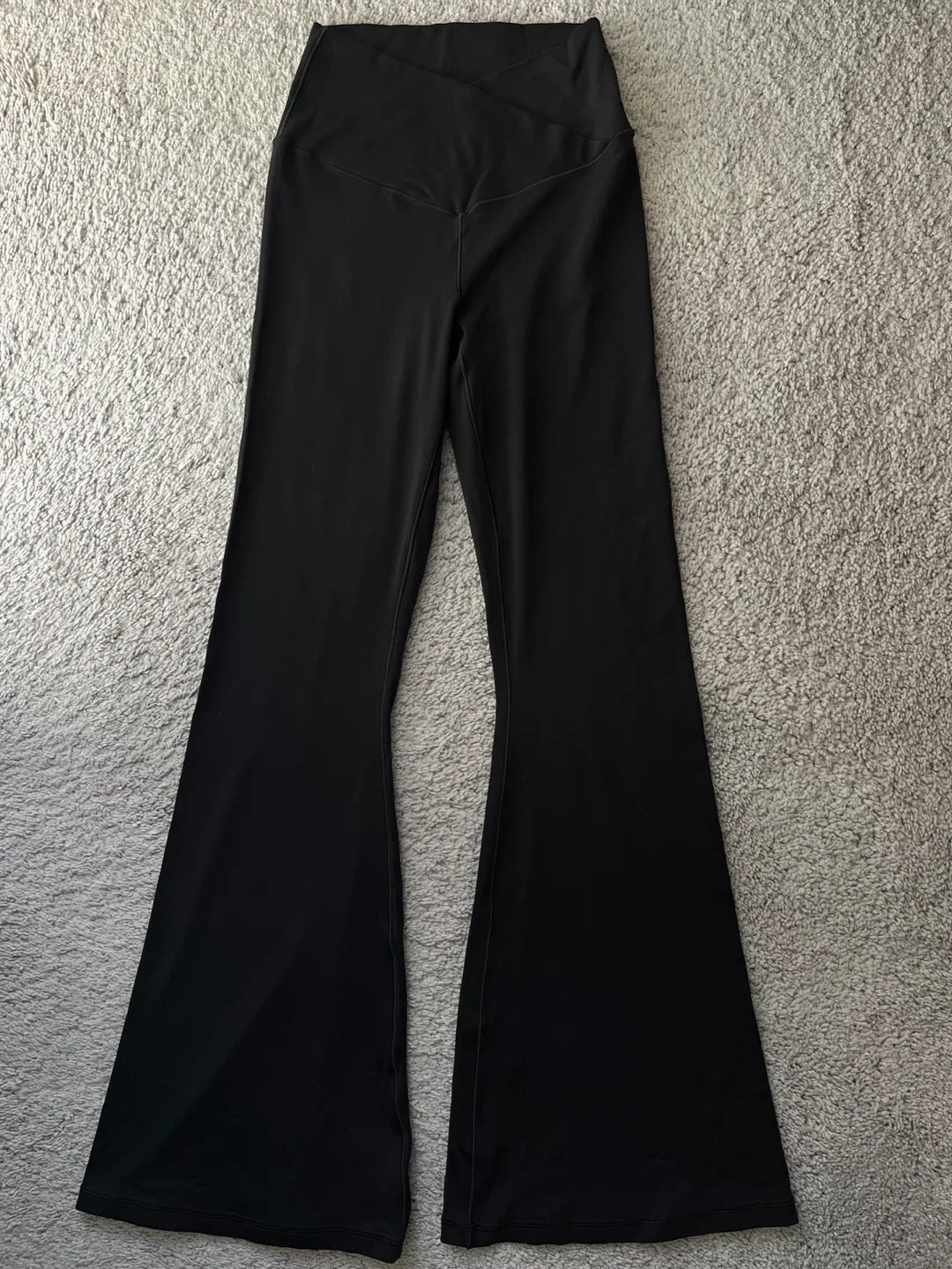 Aerie Offline Real Me High Waisted Flare Leggings - M