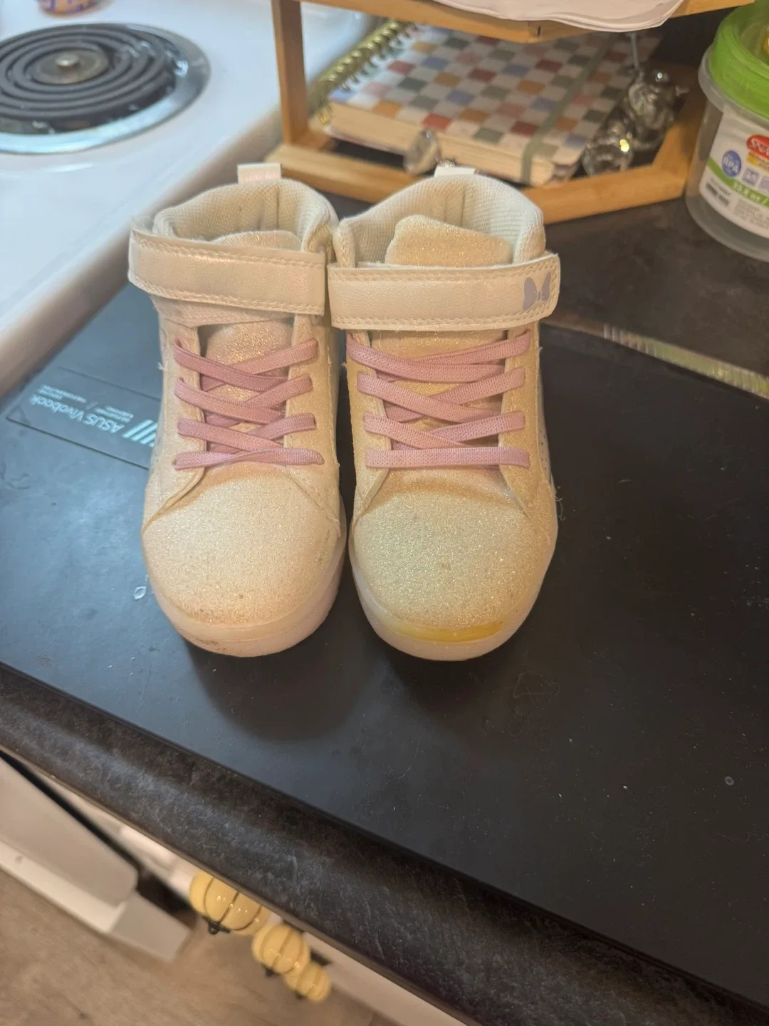 Disney Minnie Mouse High Top Sneakers image indicator(2)