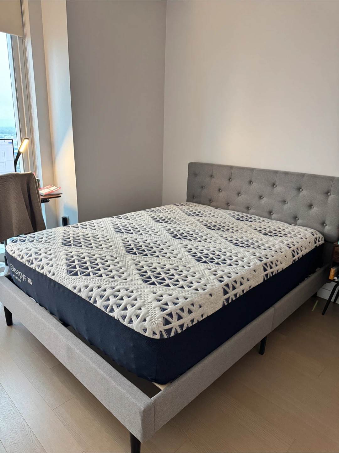Sleepys Hybrid Mattress + FREE bed frame - photo 2