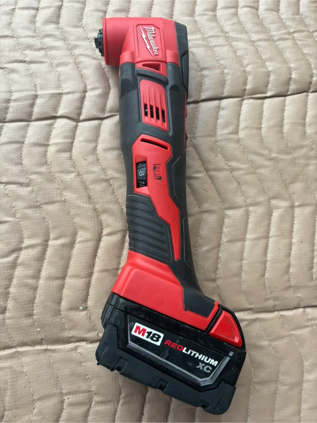 Milwaukee M18 Cordless Multi-Tool image indicator(4)