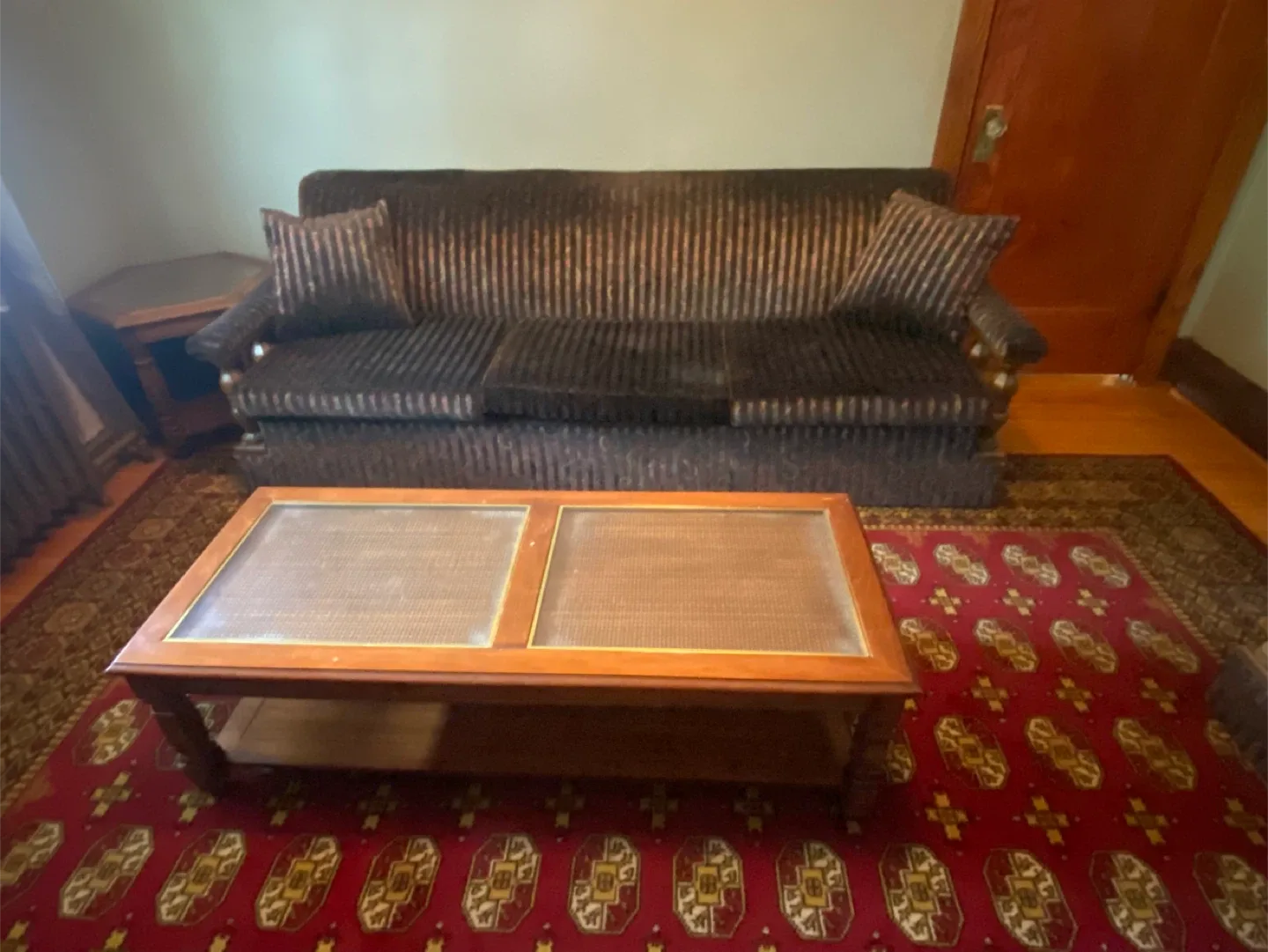 Bedroom & Living Room Furniture Sets image indicator(6)