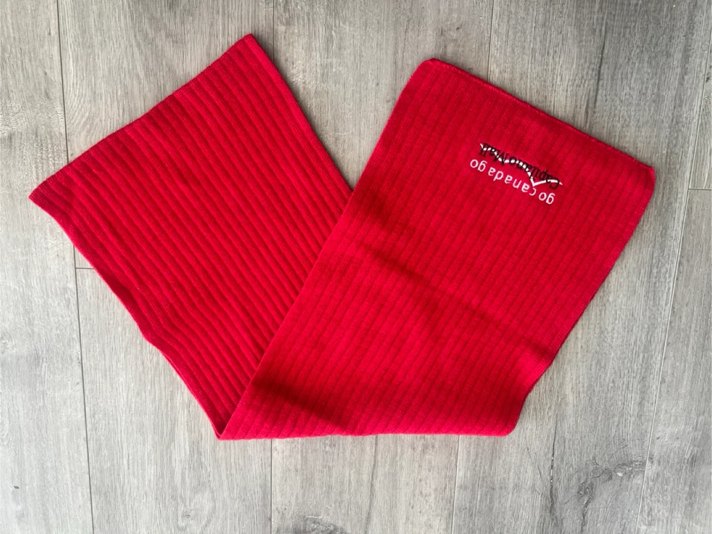 Capilano Mall 'go canada go' Red Scarf image indicator(2)