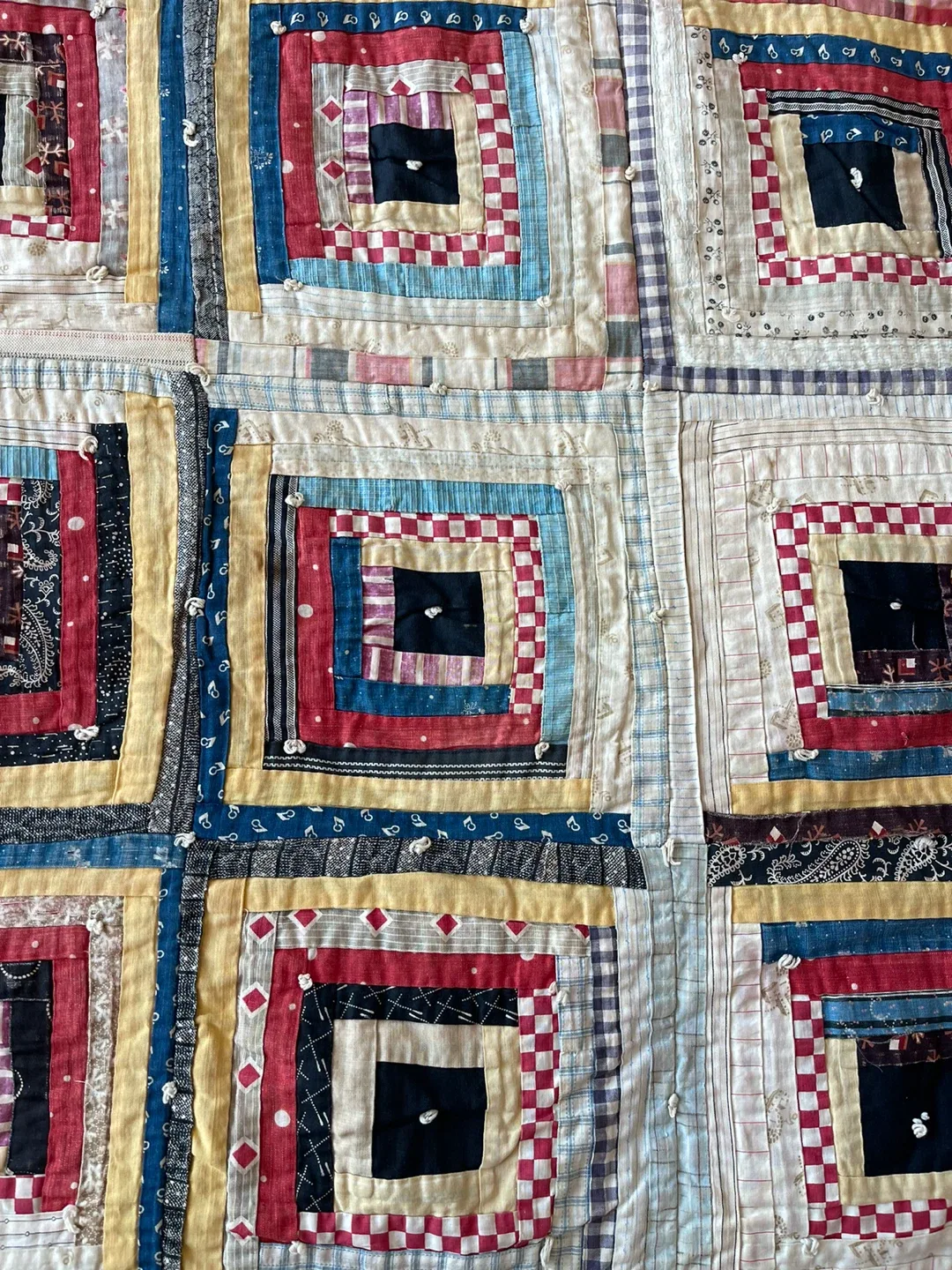 Vintage Log Cabin Quilt image indicator(3)